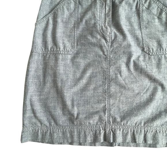 Talbots Blue Chambray Mini Skirt Women’s Size 14 Pockets Lightweight Straight - Picture 3 of 8
